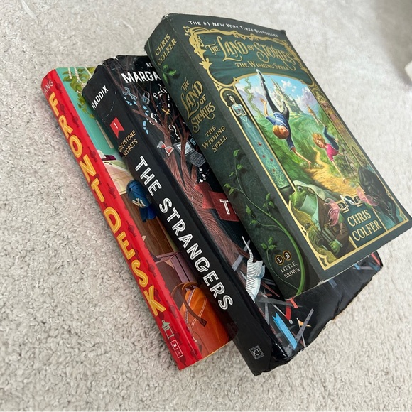 Set of 3 - Young Adlut Middle Schooler Books - Picture 11 of 14